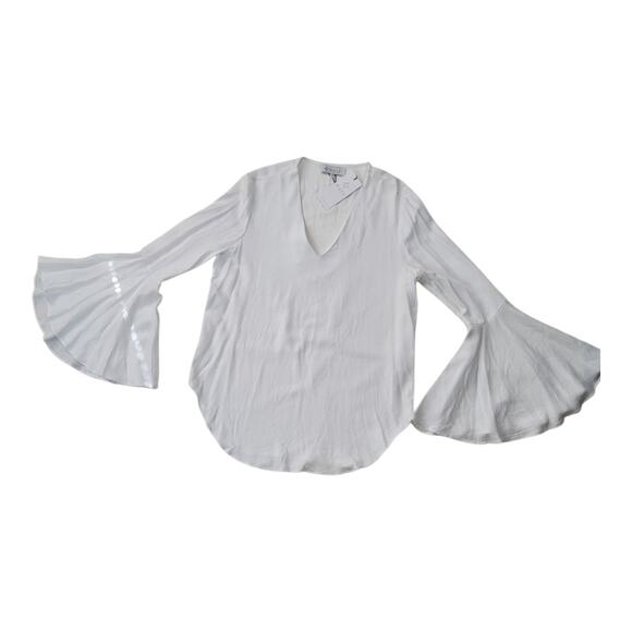 WAYF *NWT* Bell Sleeve V-Neck White Blouse Women's Size Medium NWT - Picture 4 of 11